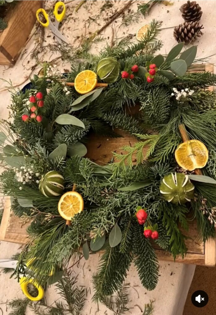Exclusive Oakhyrst Parents' Christmas Wreath making masterclass - Monday 1 December 2025 - Image 5